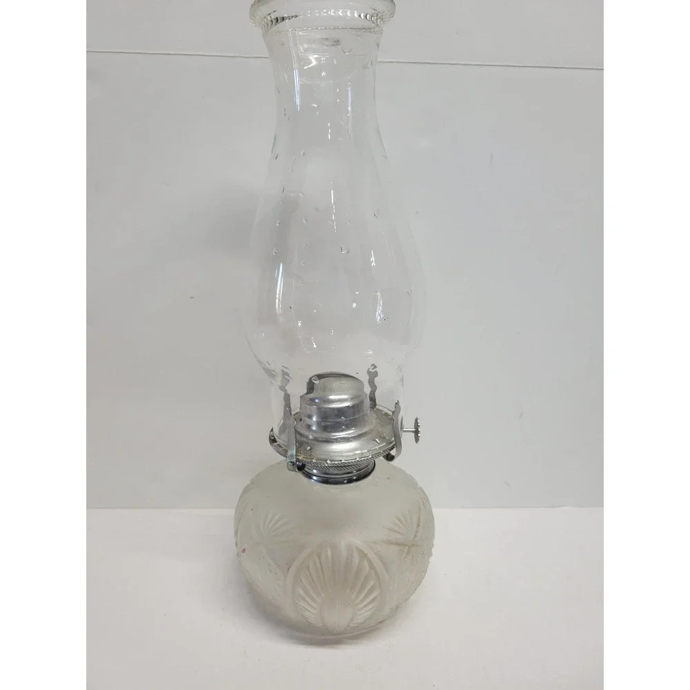 Vtg Frosted‎ Glass Oil Lamp Starburst Pattern Model No 288 Clear Chimney 12.5in